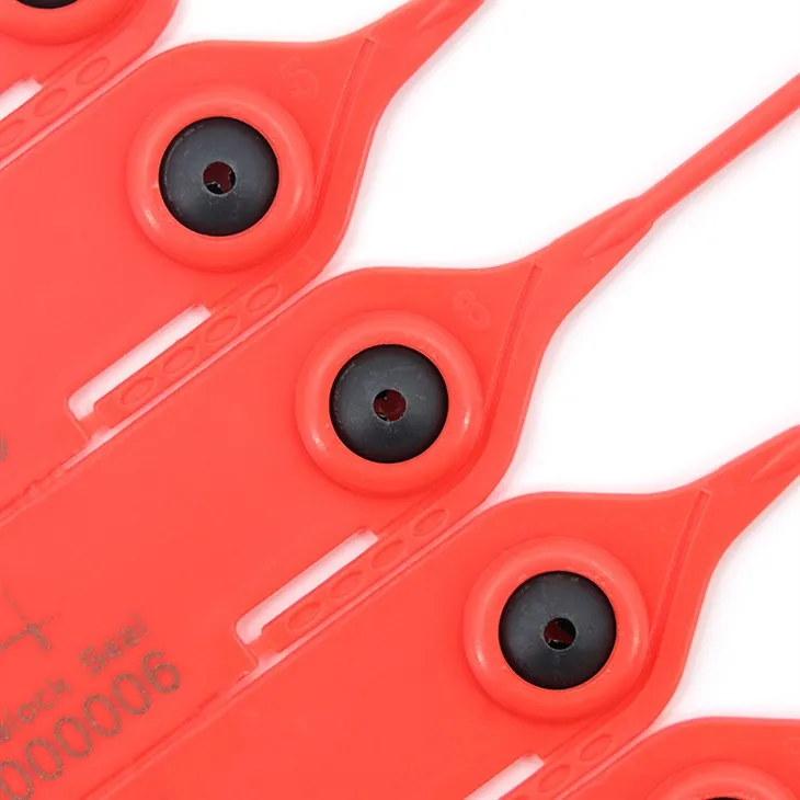 پلاسٹک کے مہروں کو پھاڑ دیں